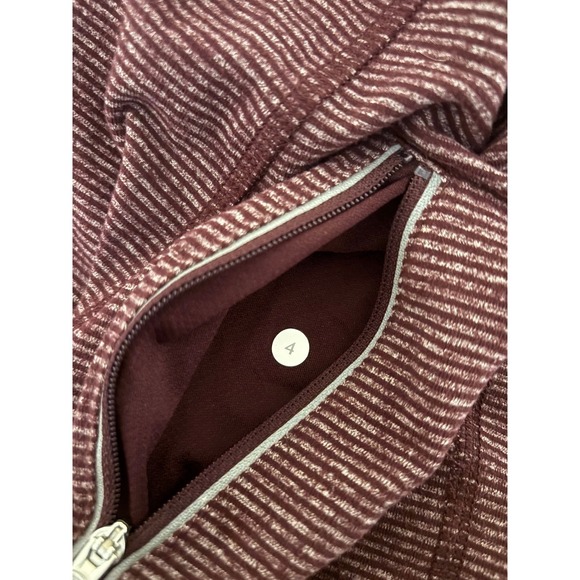 Lululemon Athletica Sz 4 Striped Long Sleeve Thumbhole Zip Pocket Workout Top - Picture 5 of 8